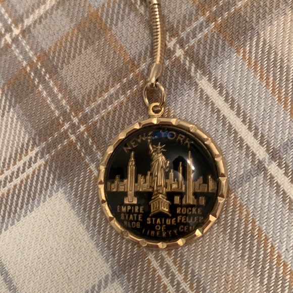 Vintage New York Souvenir Key Ring Keychain - Picture 2 of 8